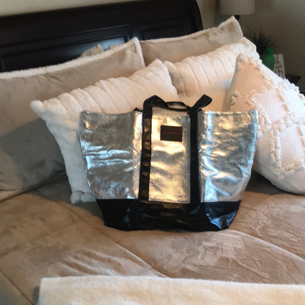 Victoria’s Secret tote